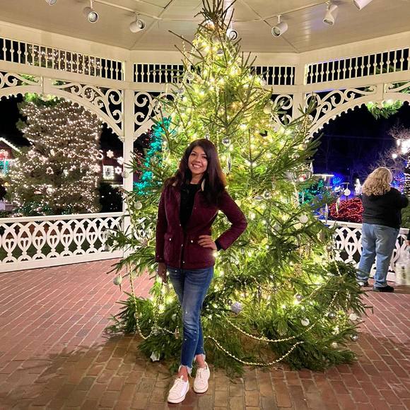 Meet your Posher, Neetu - Picture 1 of 1